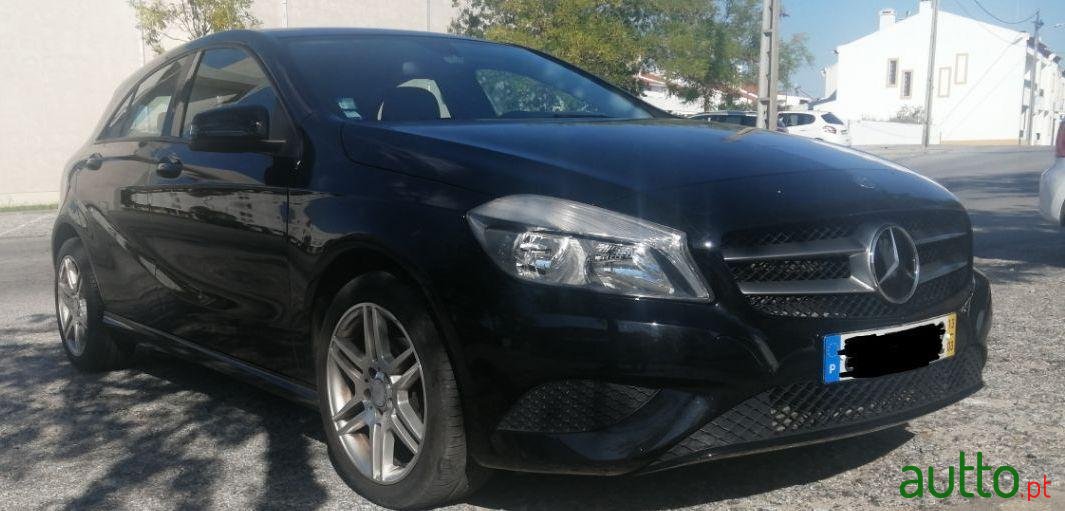 2013' Mercedes-Benz A-180 photo #3