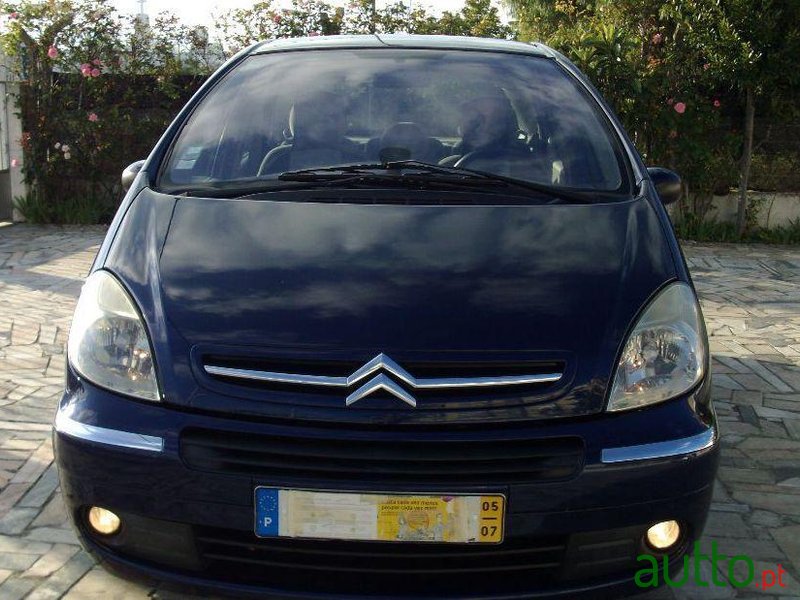 2005' Citroen C4 Picasso photo #2