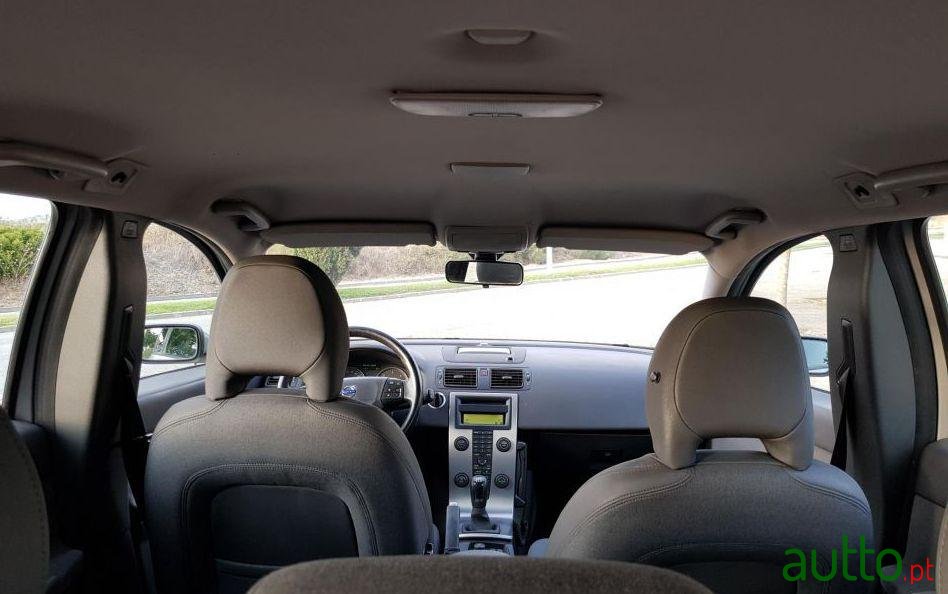 2006' Volvo V50 photo #1