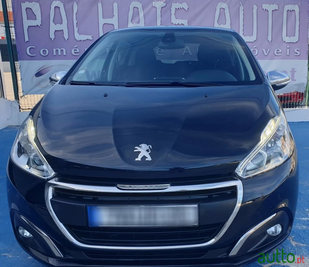 2018' Peugeot 208 photo #2