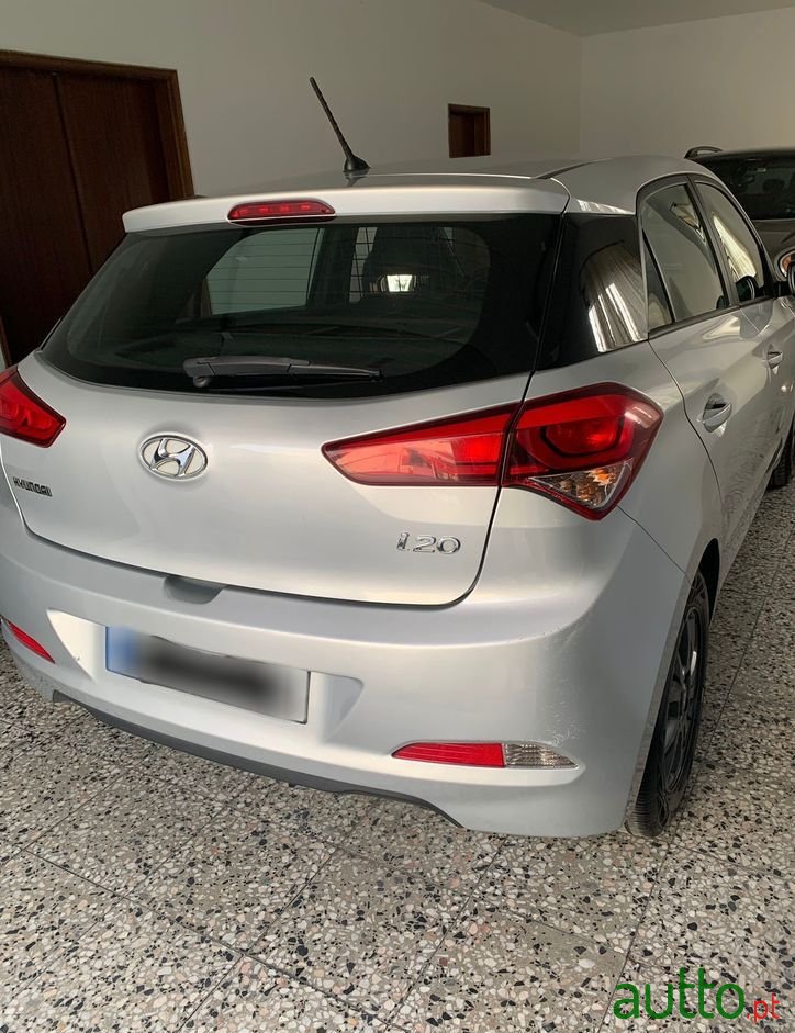 2017' Hyundai i20 1.1 Crdi Access photo #4
