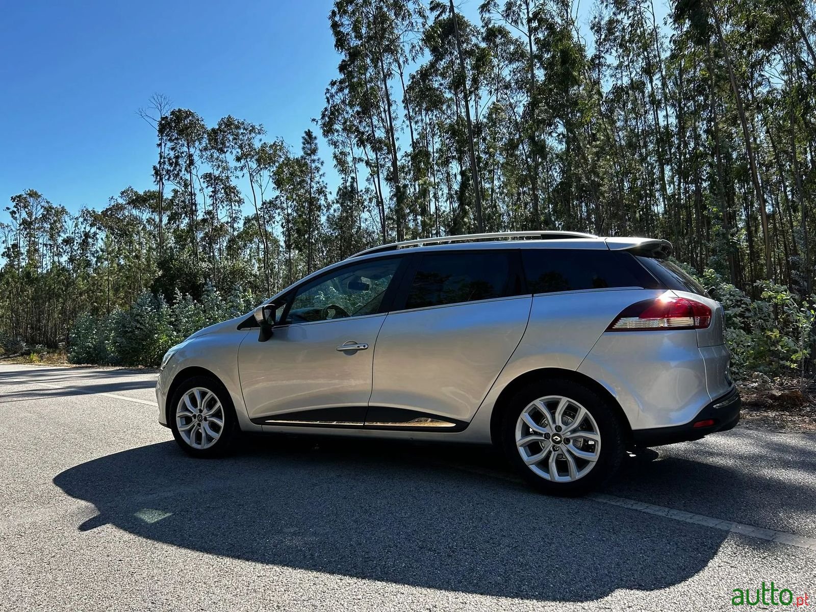 2018' Renault Clio Sport Tourer photo #6