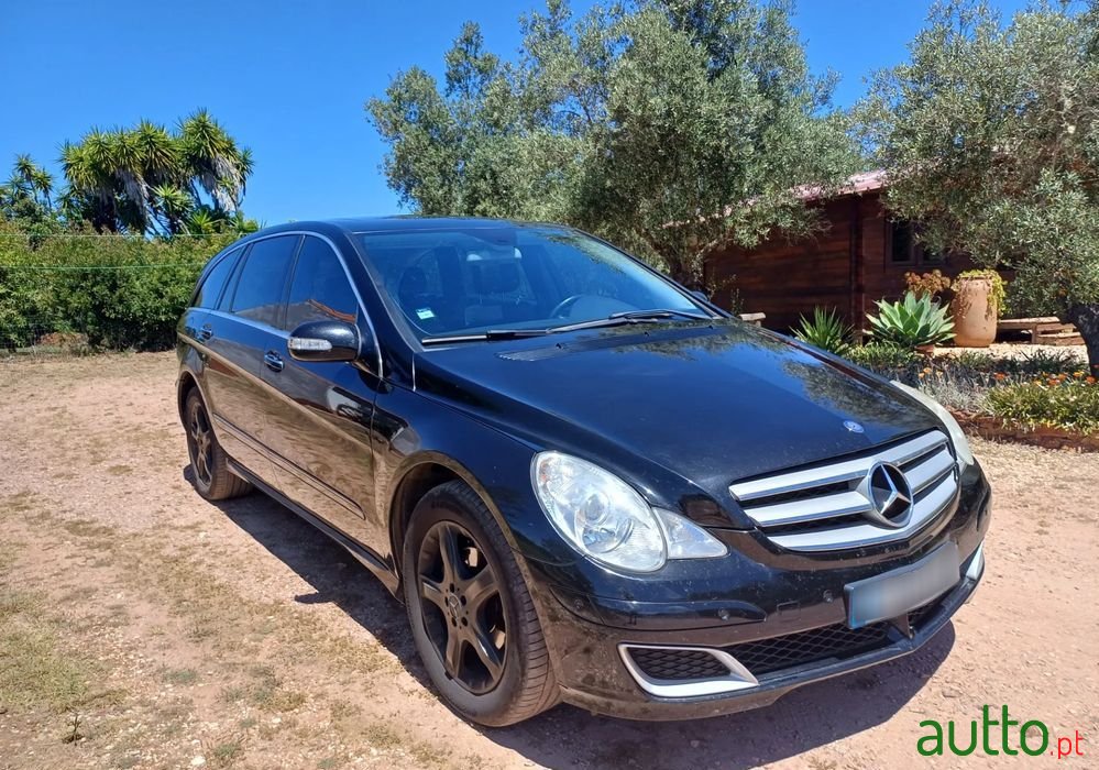 2007' Mercedes-Benz R 320 photo #1