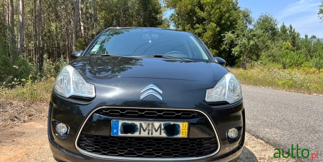 2011' Citroen C3 photo #1