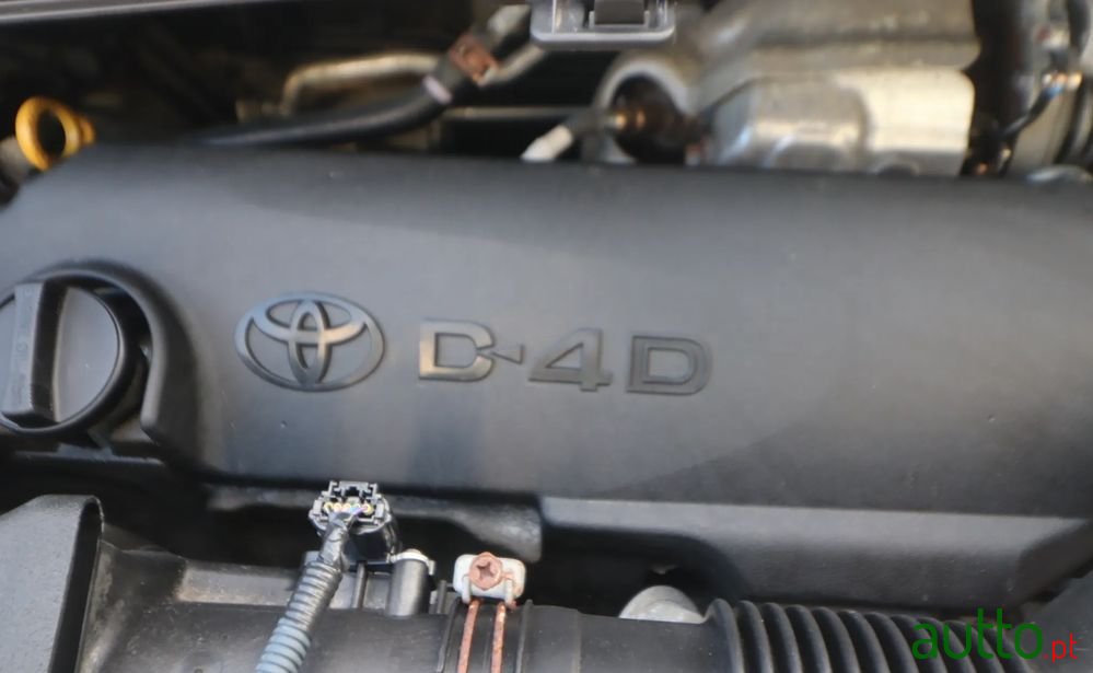 2011' Toyota iQ photo #3