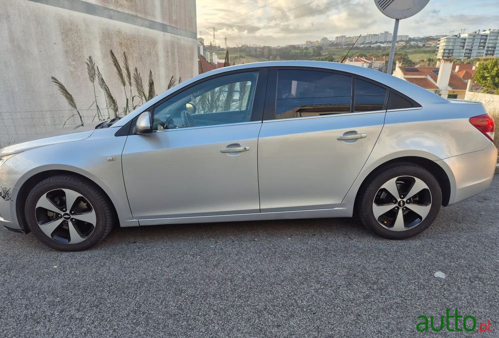 2010' Chevrolet Cruze 2.0 Vcdi Lt photo #4