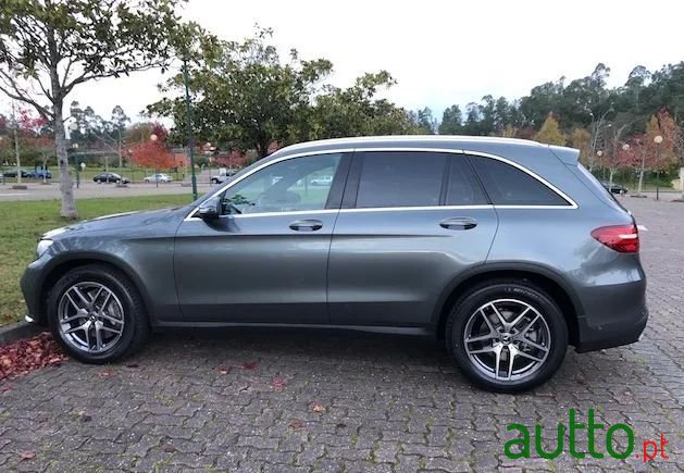 2018' Mercedes-Benz Classe Glc photo #3