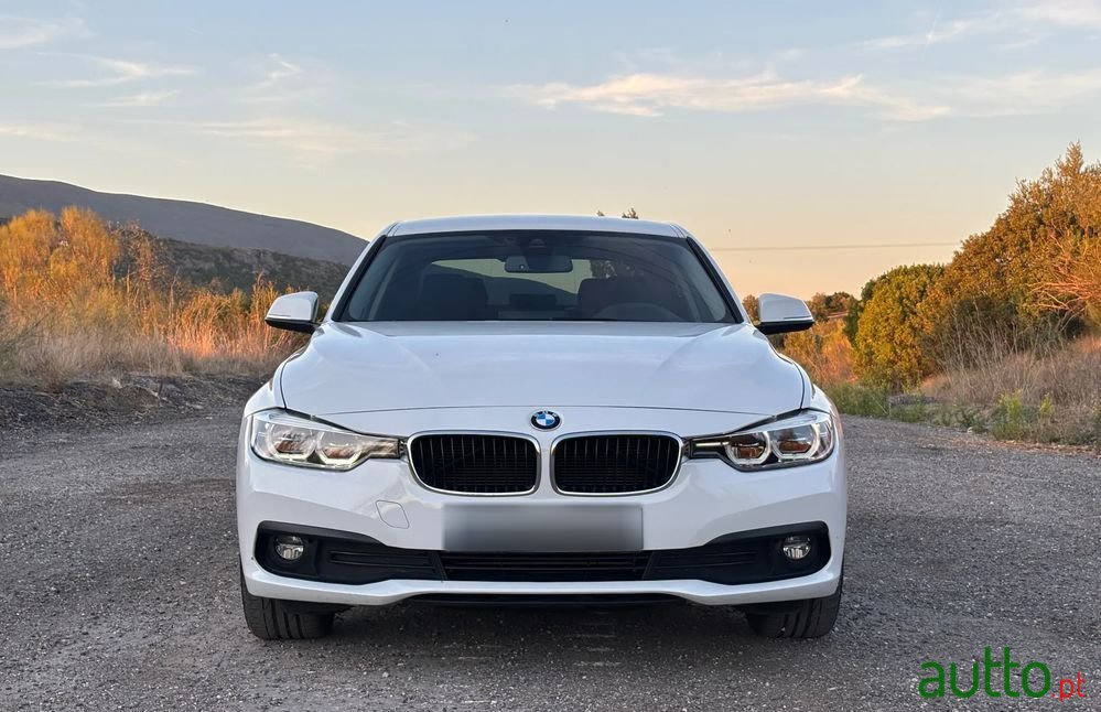 2016' BMW Série 3 D Aut. photo #2