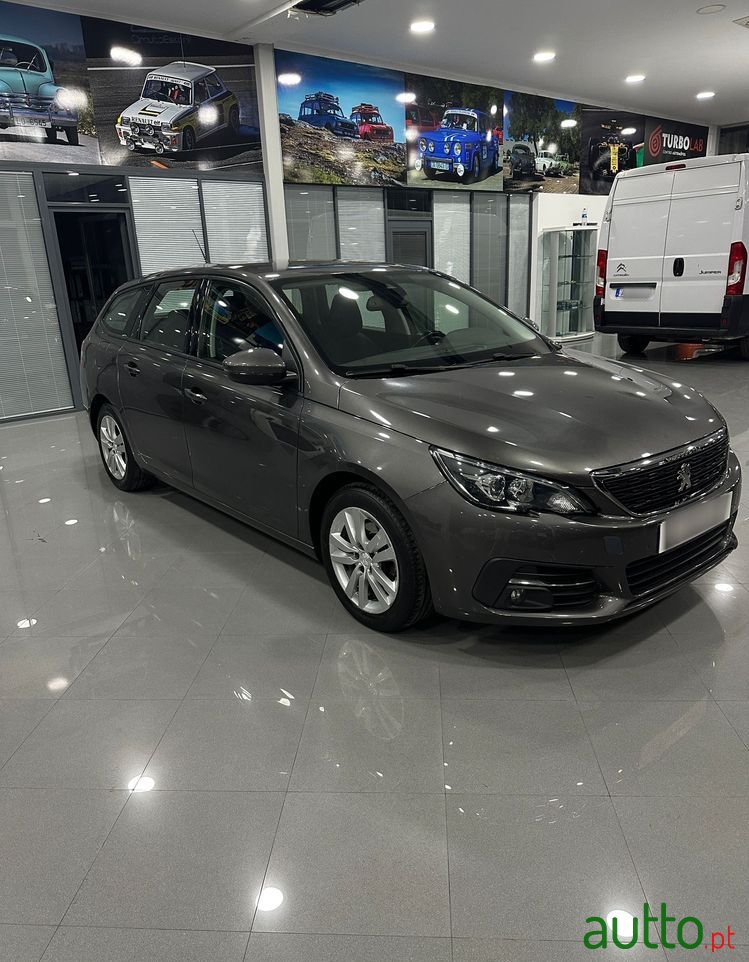 2018' Peugeot 308 Sw photo #2