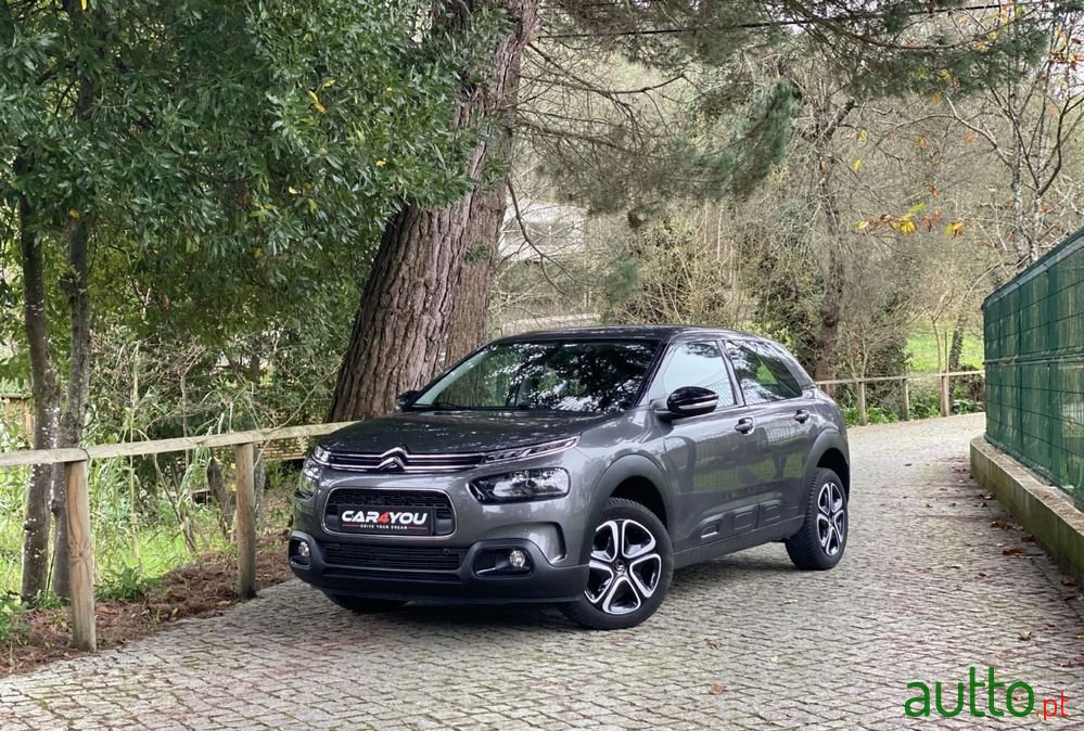 2020' Citroen C4 Cactus photo #3