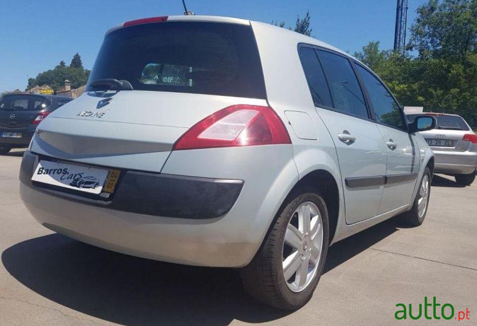 2004' Renault Megane photo #2