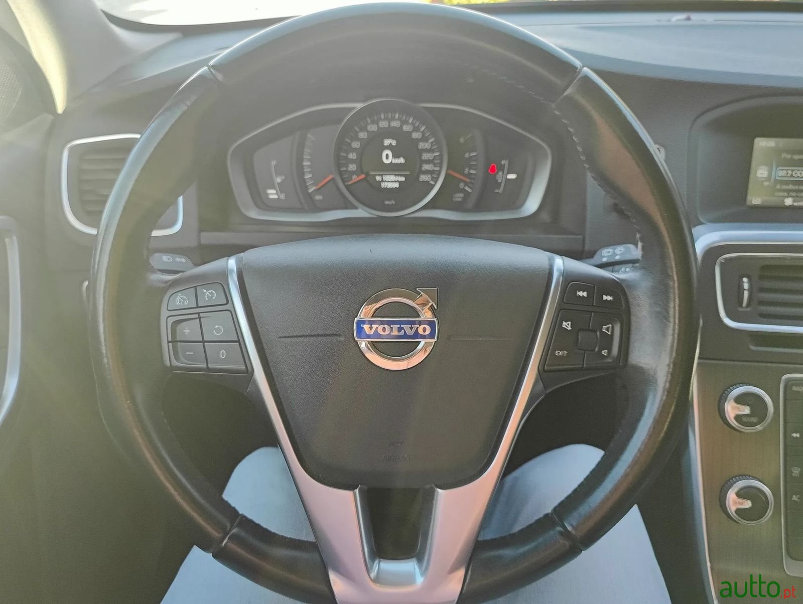 2014' Volvo V60 photo #3