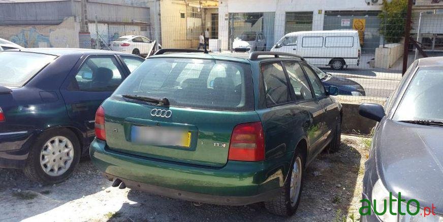 1996' Audi A4 Avant photo #1