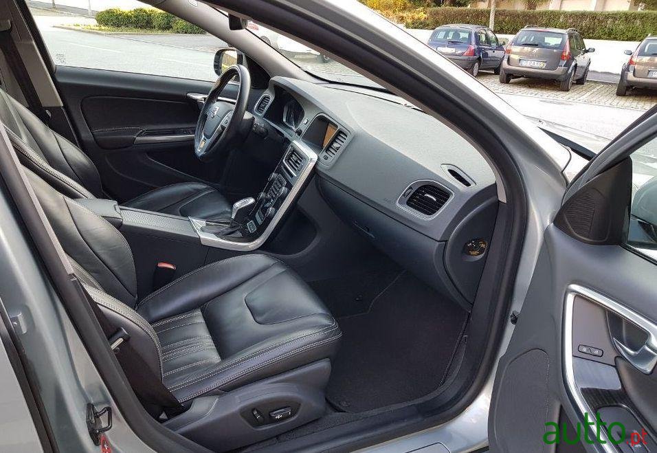 2013' Volvo V60 photo #1