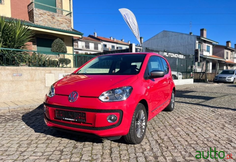 2014' Volkswagen Up photo #1