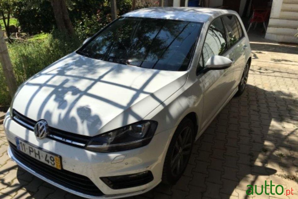 2014' Volkswagen Golf photo #1