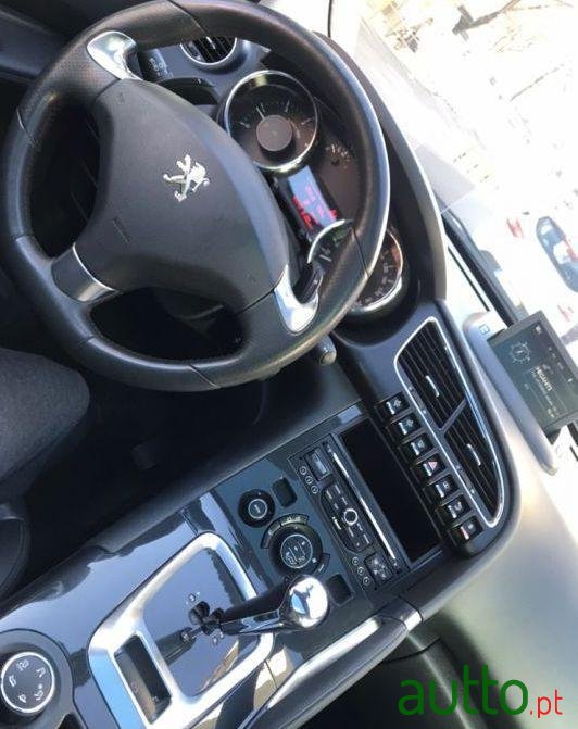 2014' Peugeot 3008 photo #1