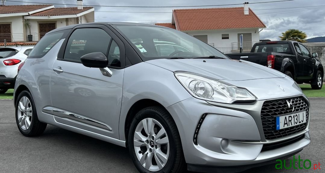 2017' DS Automobiles Ds3 photo #2