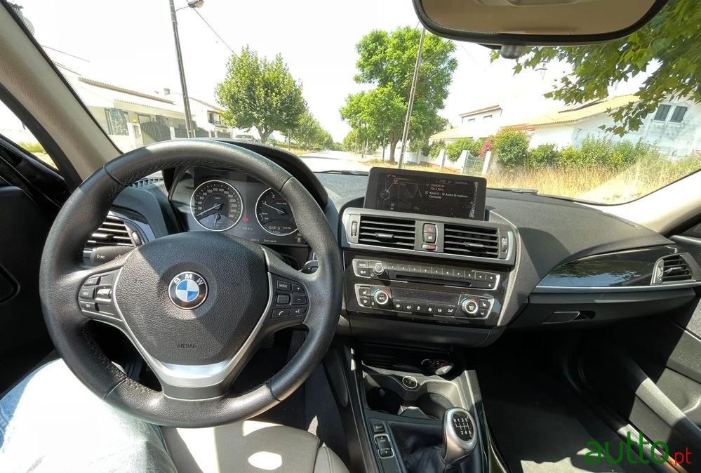 2016' BMW Série 1 photo #2