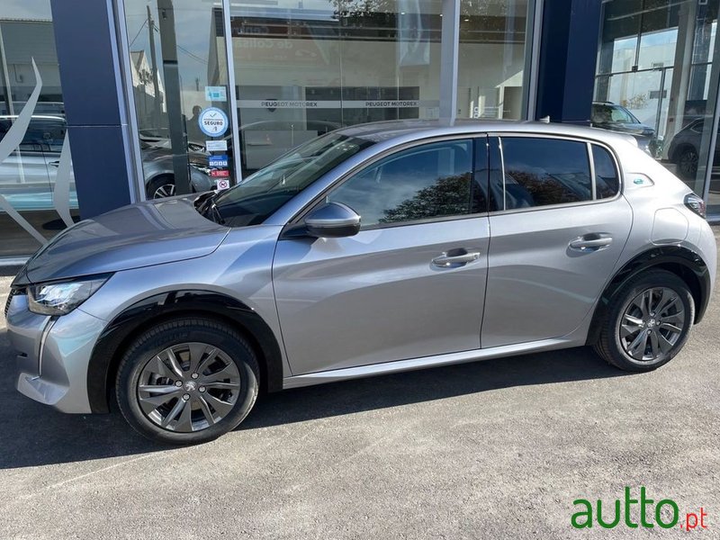 2023' Peugeot e-208 photo #3