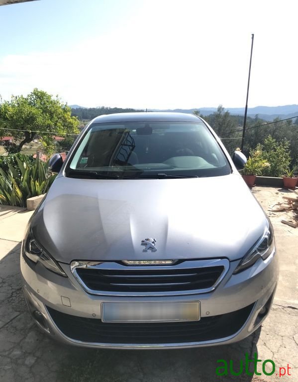 2014' Peugeot 308 photo #3