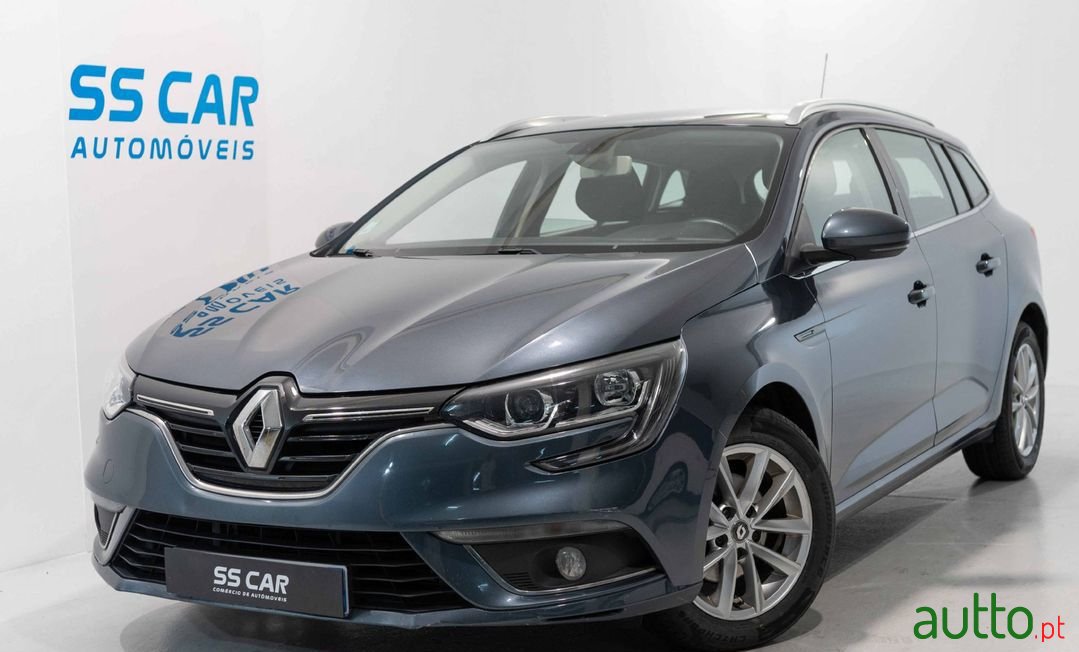 2018' Renault Megane Sport Tourer photo #1