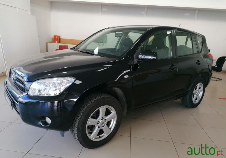 2006' Toyota RAV4 photo #3