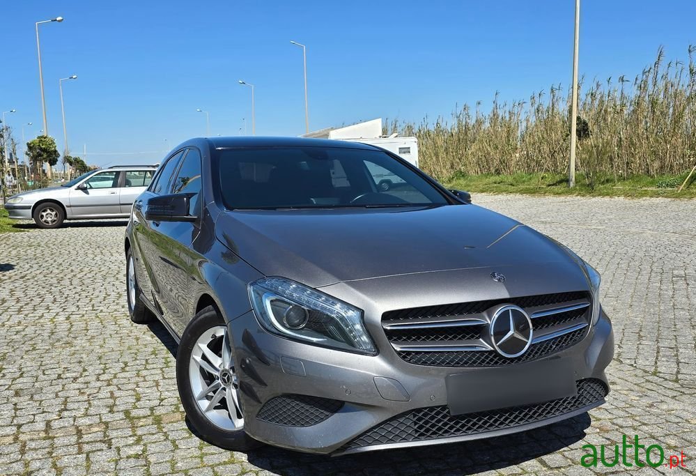 2013' Mercedes-Benz Classe A photo #6