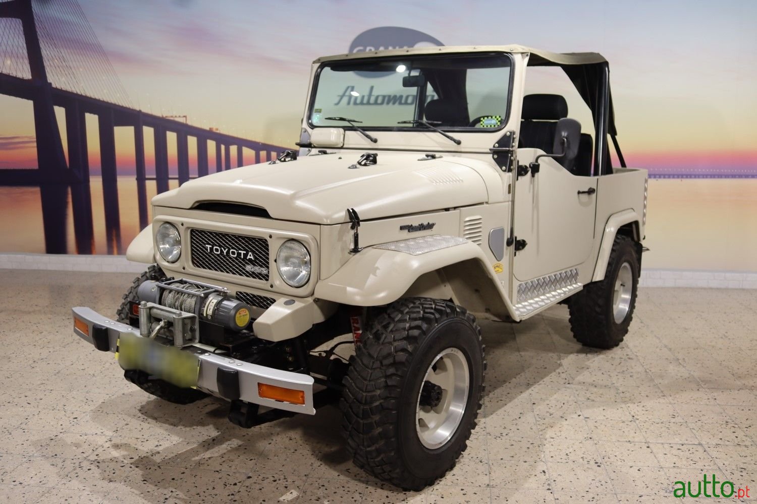 1981' Toyota Land Cruiser photo #1