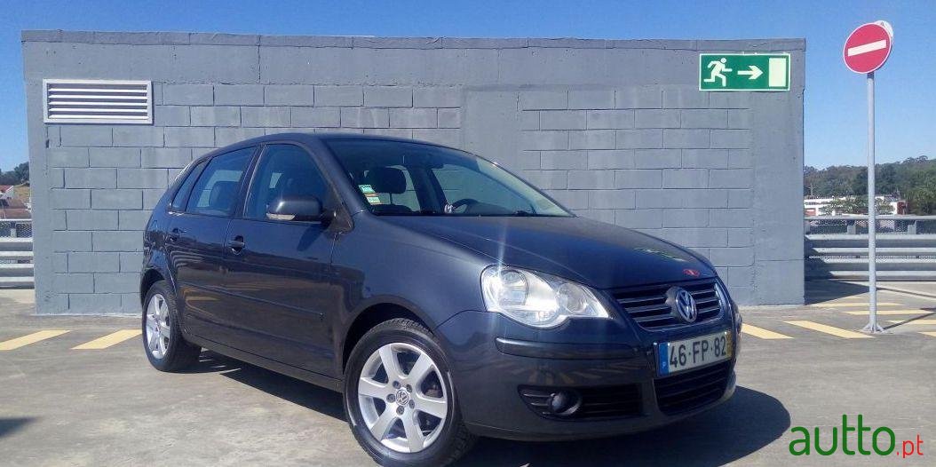 2008' Volkswagen Polo photo #3