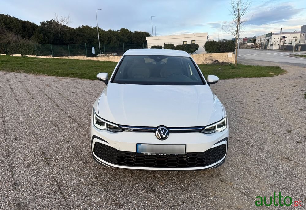 2022' Volkswagen Golf photo #2