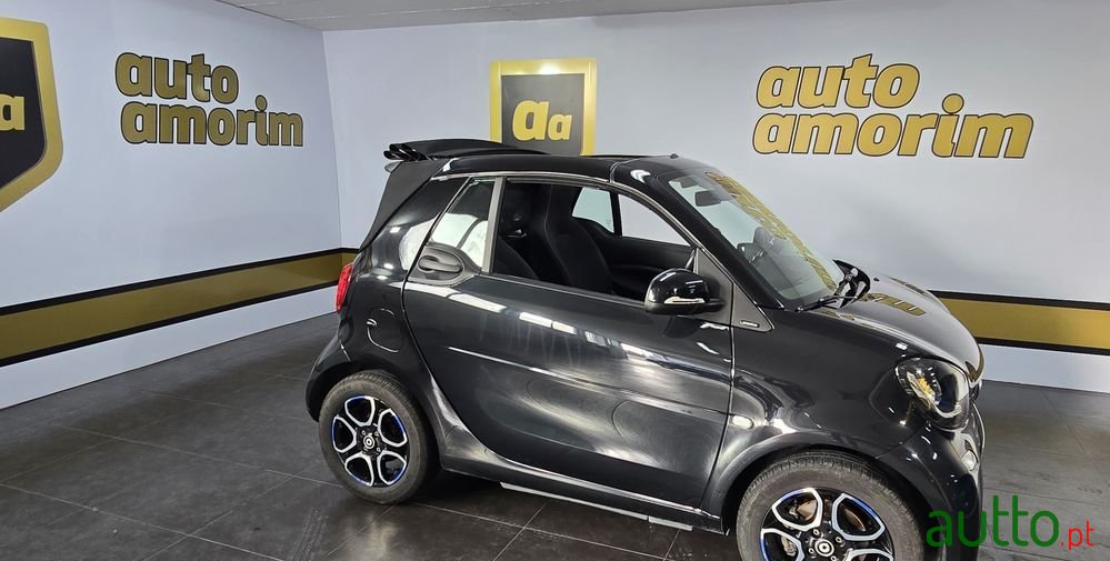 2017' Smart Fortwo photo #3