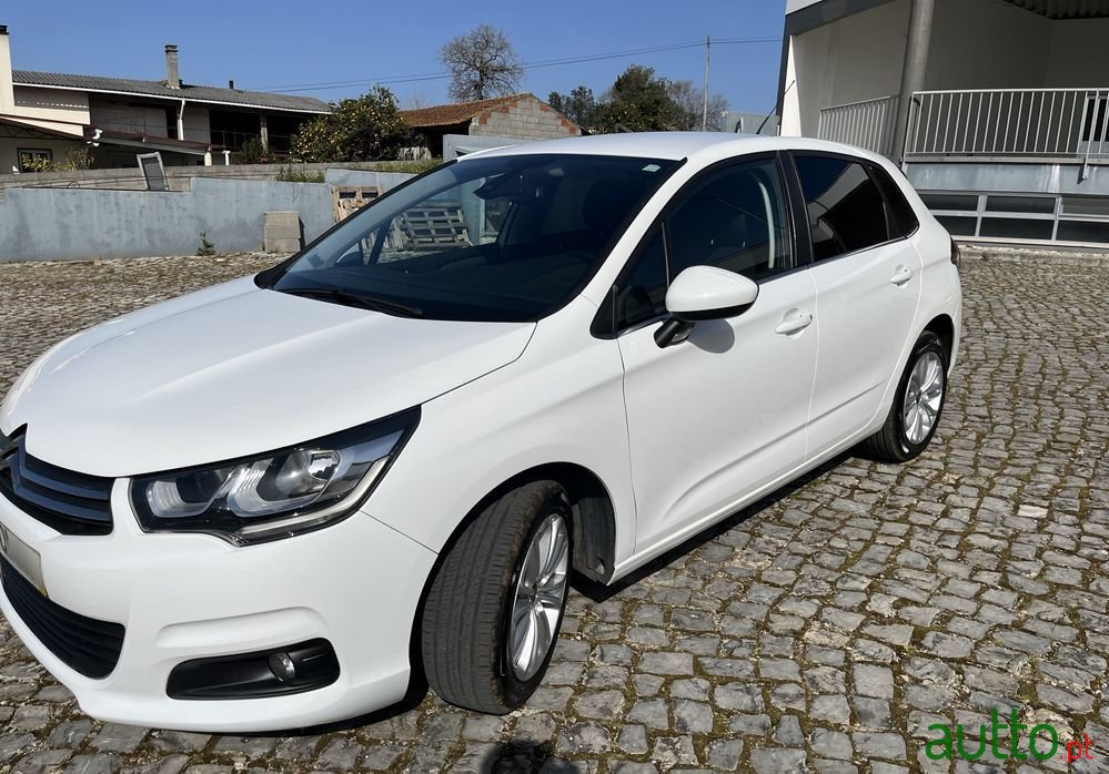 2015' Citroen C4 photo #1