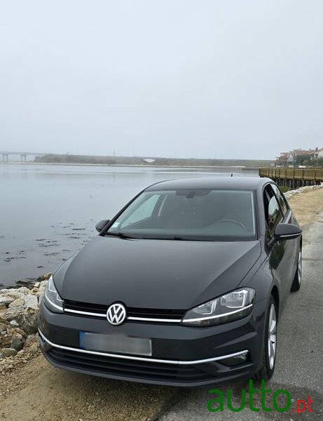 2018' Volkswagen Golf photo #1