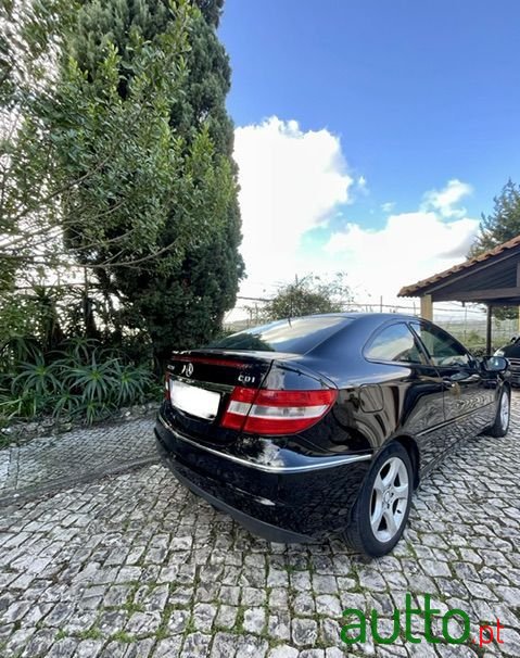 2009' Mercedes-Benz Clc-220 photo #5