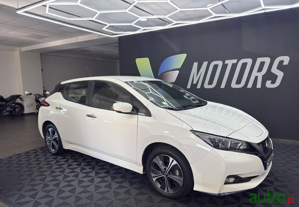 2020' Nissan Leaf photo #1