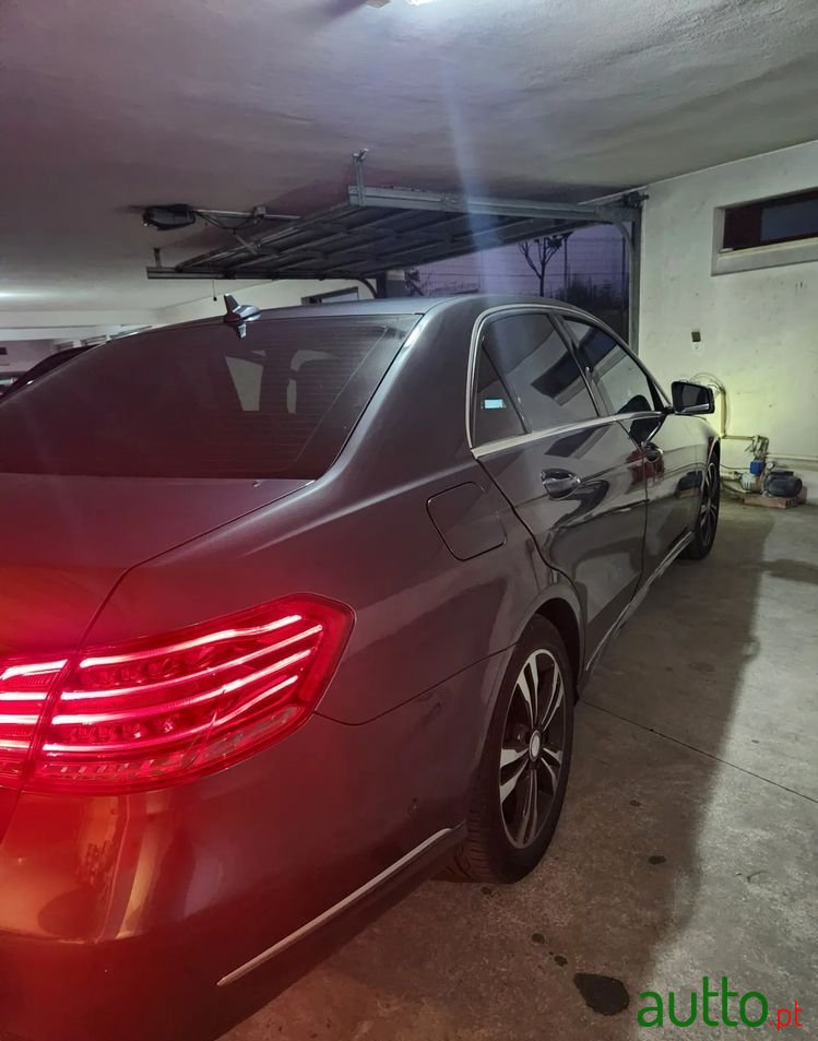 2014' Mercedes-Benz E 220 photo #2