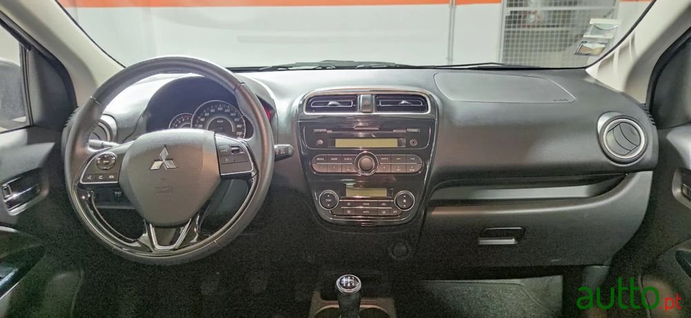 2017' Mitsubishi Space Star 1.2 Intense photo #5
