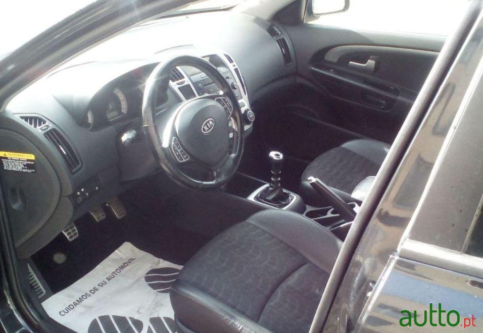 2009' Kia Ceed 1.6 Crdi photo #1