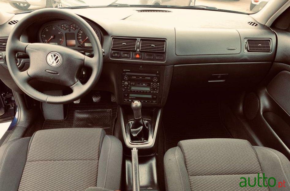 2002' Volkswagen Golf Variant photo #4