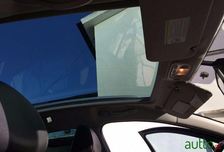 2007' Peugeot 207 Sw photo #2