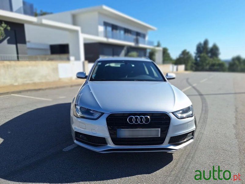 2013' Audi A4 Avant photo #4