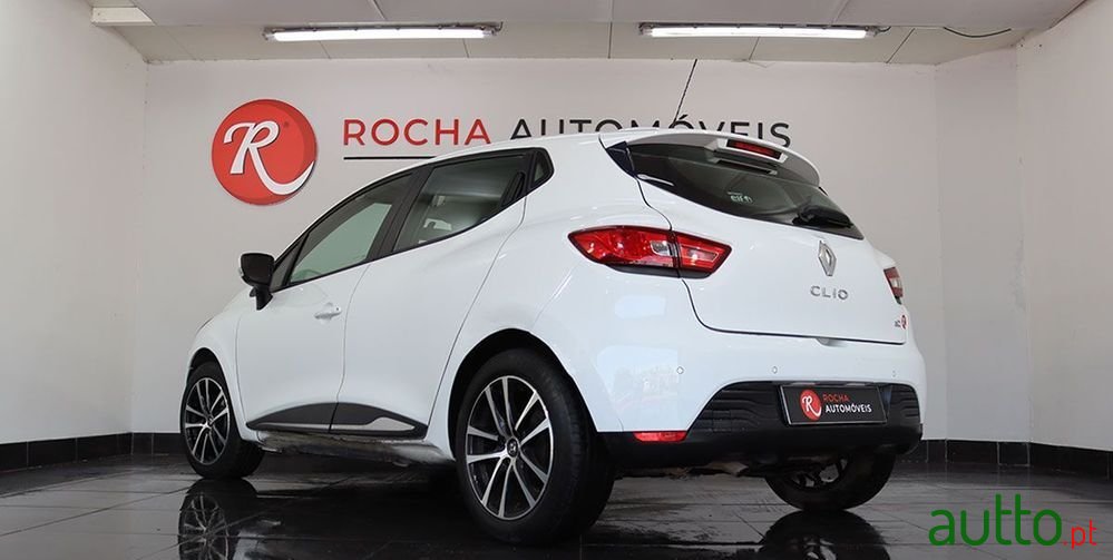 2015' Renault Clio photo #4