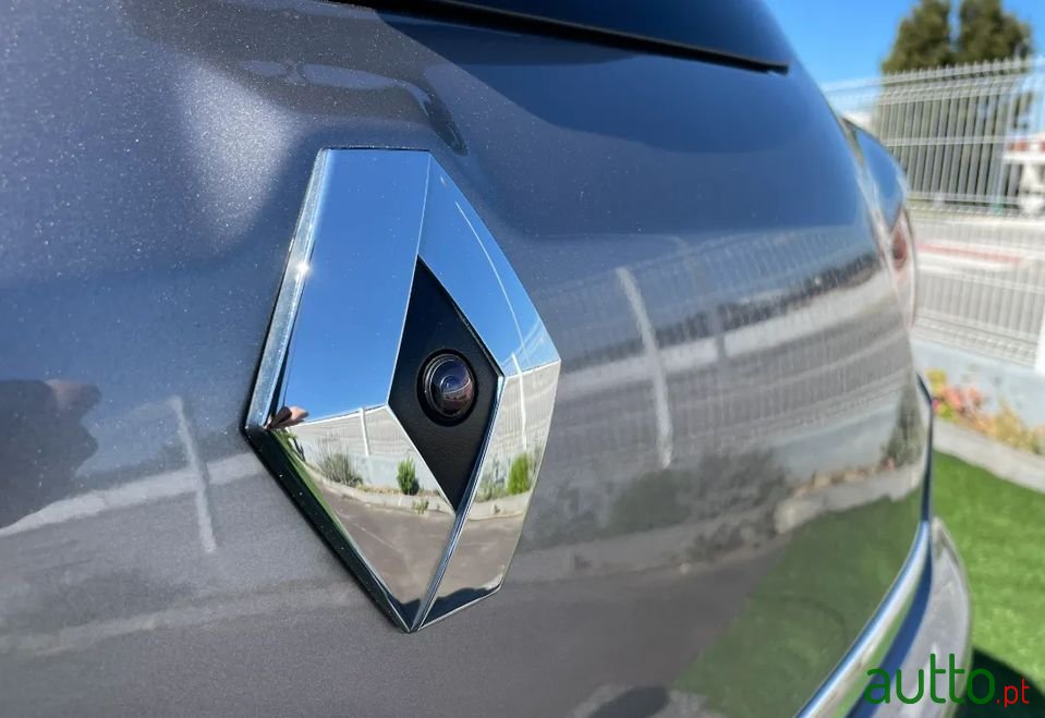 2014' Renault Clio photo #5