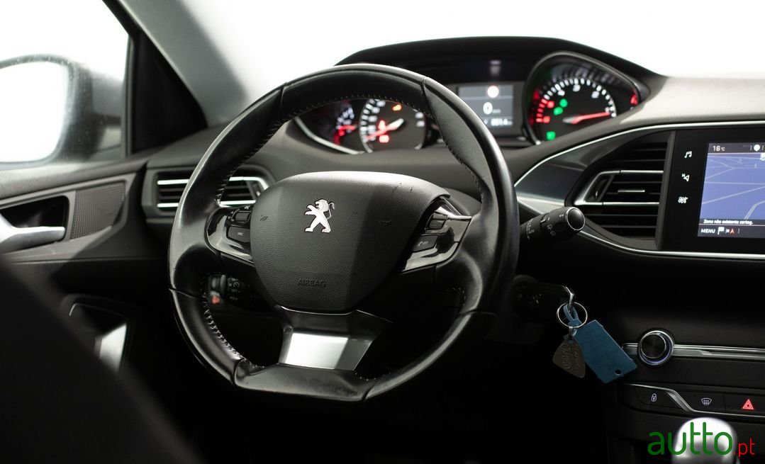 2017' Peugeot 308 photo #4