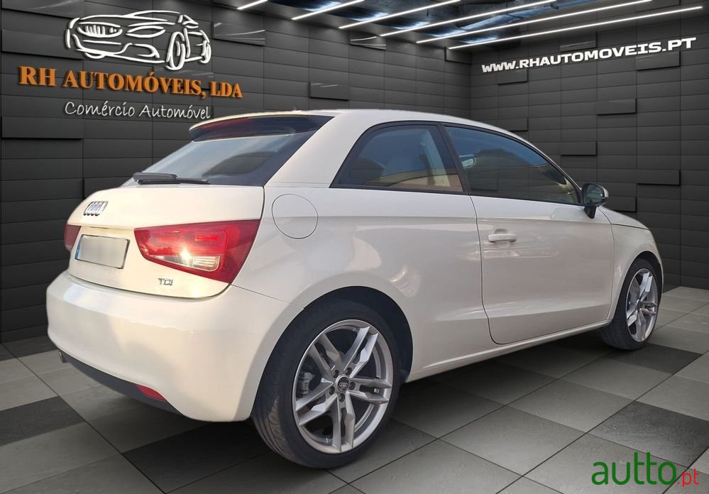 2011' Audi A1 photo #3