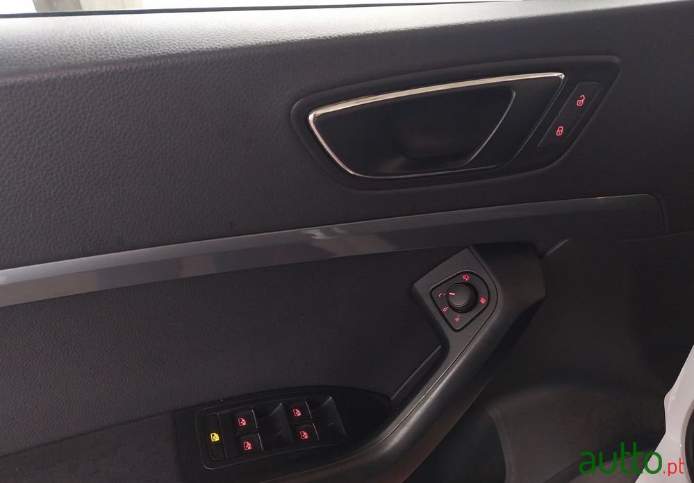 2017' SEAT Ateca 1.0 Tsi Reference photo #3