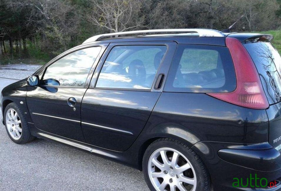 2004' Peugeot 206 Sw photo #1