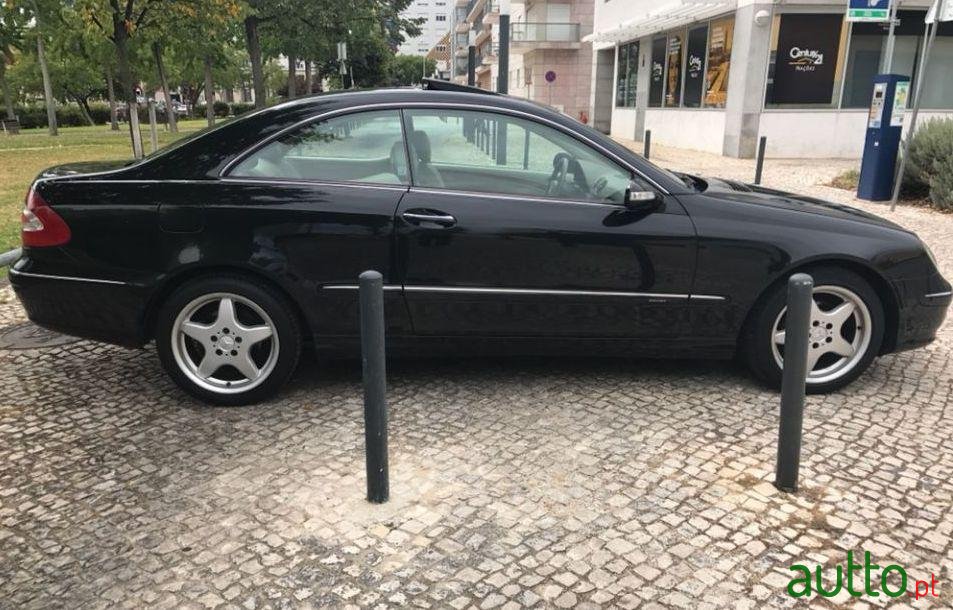 2003' Mercedes-Benz Clk-200 photo #1