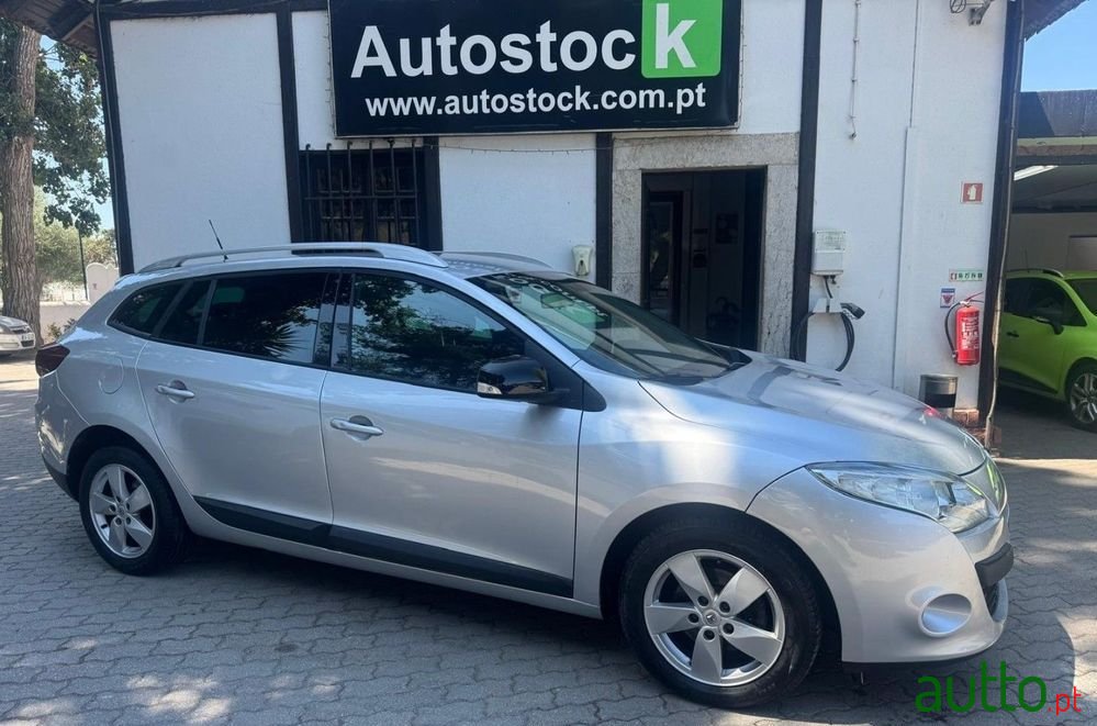 2012' Renault Mégane Sport Tourer photo #3